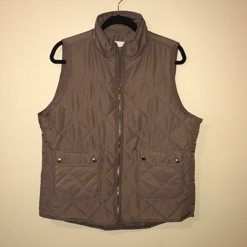 Tan puffer vest